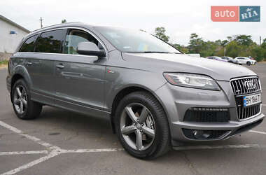 Внедорожник / Кроссовер Audi Q7 2013 в 