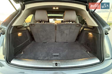 Внедорожник / Кроссовер Audi Q7 2013 в 