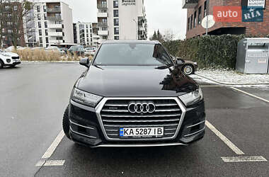 Позашляховик / Кросовер Audi Q7 2016 в 