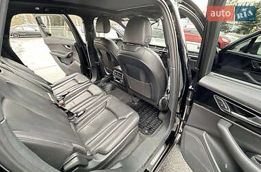 Позашляховик / Кросовер Audi Q7 2016 в 