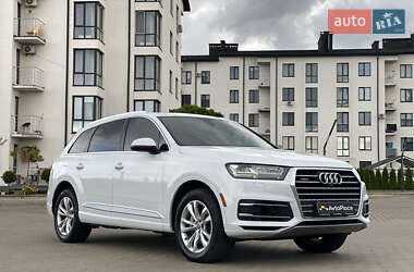 Позашляховик / Кросовер Audi Q7 2016 в 