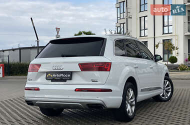 Позашляховик / Кросовер Audi Q7 2016 в 