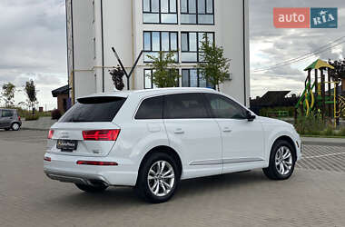 Позашляховик / Кросовер Audi Q7 2016 в 