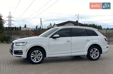 Позашляховик / Кросовер Audi Q7 2016 в 