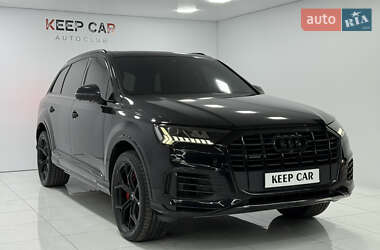 Внедорожник / Кроссовер Audi Q7 2020 в 