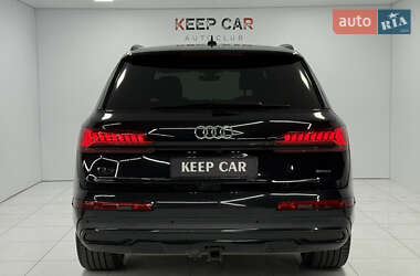 Внедорожник / Кроссовер Audi Q7 2020 в 