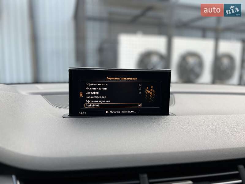 Позашляховик / Кросовер Audi Q7 2015 в Ужгороді