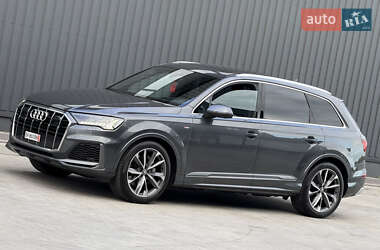Внедорожник / Кроссовер Audi Q7 2020 в 
