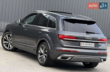 Внедорожник / Кроссовер Audi Q7 2020 в 