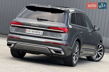 Внедорожник / Кроссовер Audi Q7 2020 в 