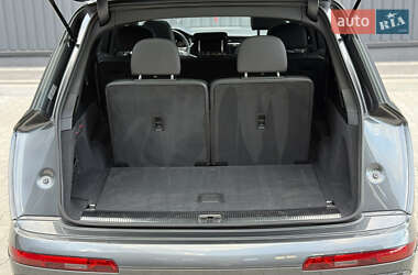 Внедорожник / Кроссовер Audi Q7 2020 в 