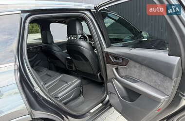 Внедорожник / Кроссовер Audi Q7 2020 в 