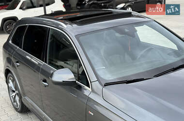 Внедорожник / Кроссовер Audi Q7 2020 в 