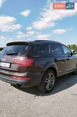 Внедорожник / Кроссовер Audi Q7 2011 в 