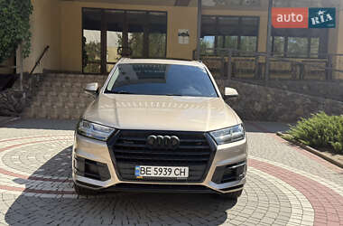 Внедорожник / Кроссовер Audi Q7 2018 в 