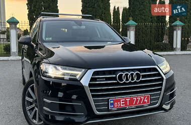 Позашляховик / Кросовер Audi Q7 2017 в 