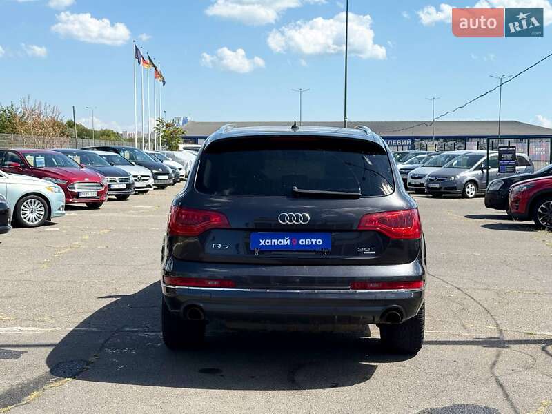 Позашляховик / Кросовер Audi Q7 2013 в Одесі