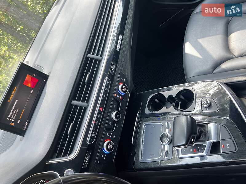 Позашляховик / Кросовер Audi Q7 2016 в Славуті фото 11 Позашляховик / Кросовер Audi Q7 2016 в Славуті