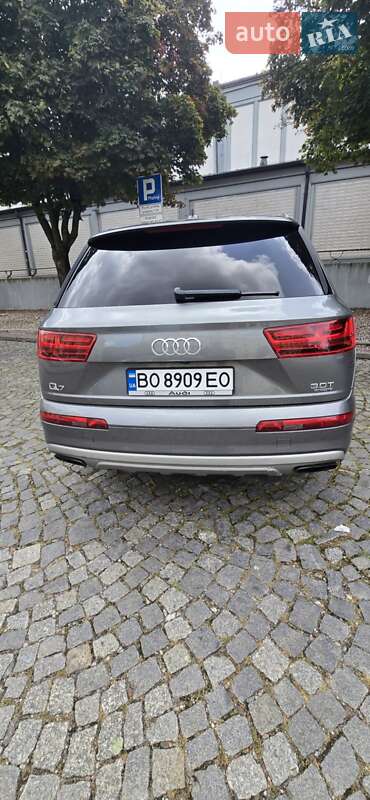 Позашляховик / Кросовер Audi Q7 2016 в Вінниці
