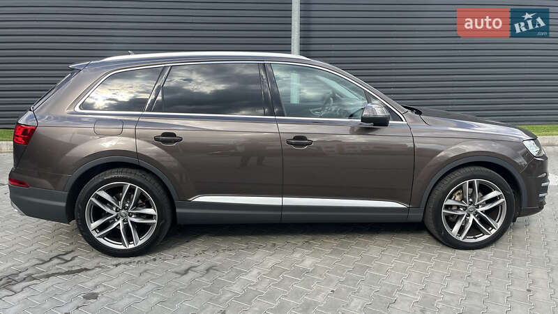 Позашляховик / Кросовер Audi Q7 2015 в Черкасах