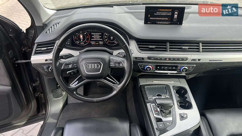 Позашляховик / Кросовер Audi Q7 2015 в Черкасах