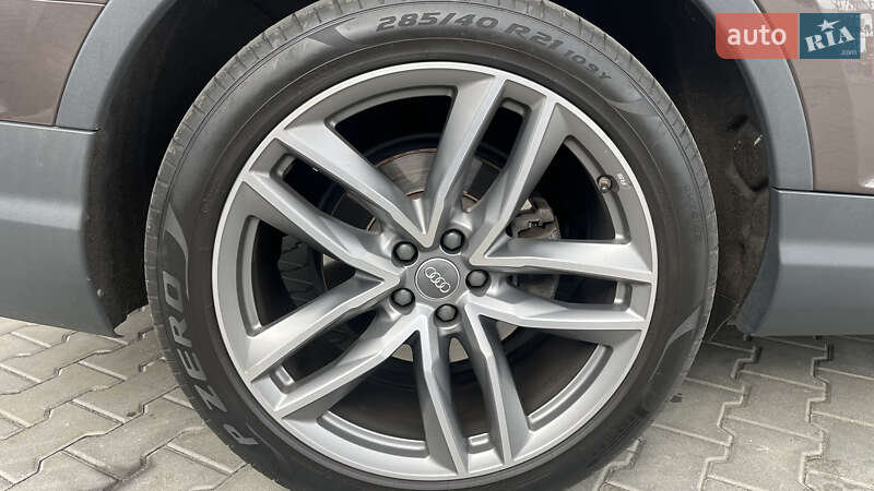 Позашляховик / Кросовер Audi Q7 2015 в Черкасах