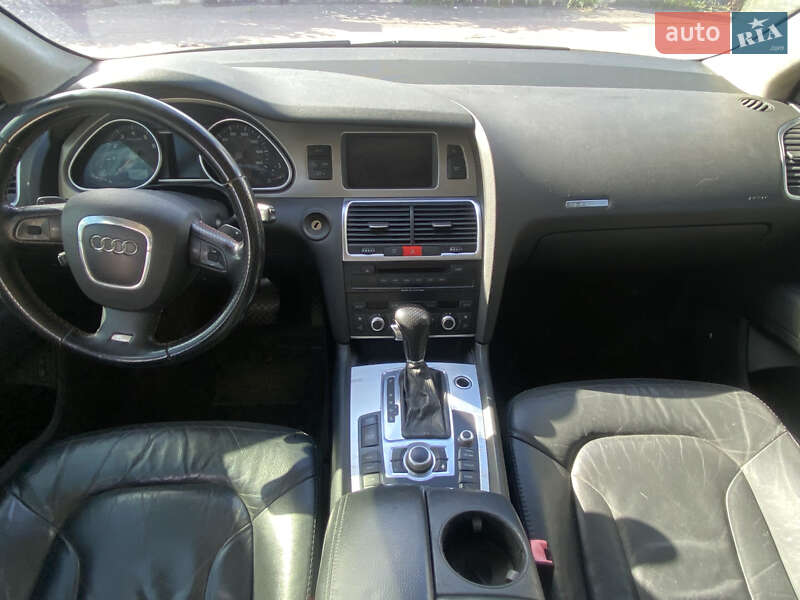 Внедорожник / Кроссовер Audi Q7 2007 в Киеве