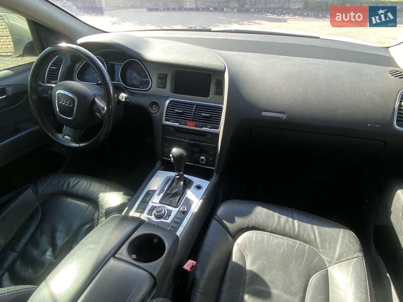 Внедорожник / Кроссовер Audi Q7 2007 в Киеве