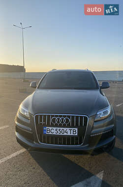 Внедорожник / Кроссовер Audi Q7 2015 в 
