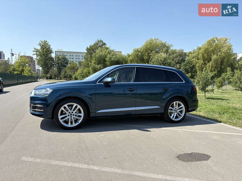 Внедорожник / Кроссовер Audi Q7 2017 в Ивано-Франковске