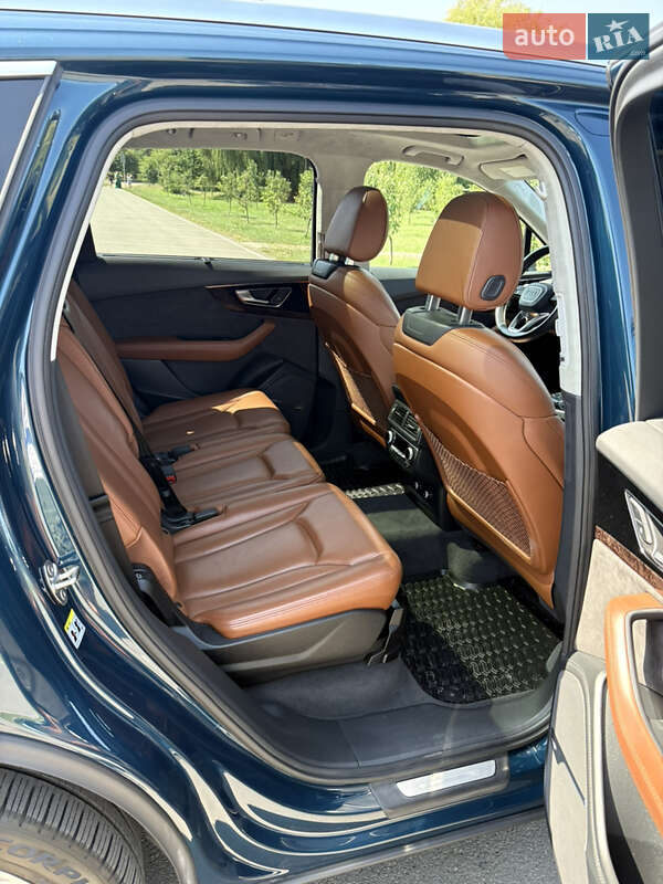 Внедорожник / Кроссовер Audi Q7 2017 в Ивано-Франковске