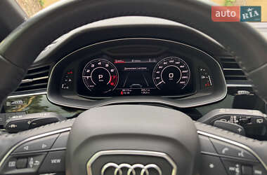 Позашляховик / Кросовер Audi Q7 2020 в 