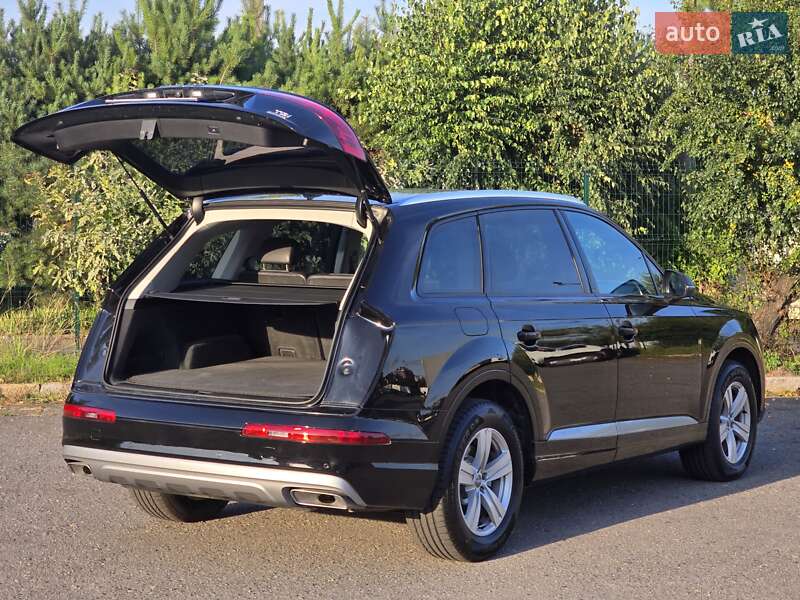 Позашляховик / Кросовер Audi Q7 2016 в Хмельницькому
