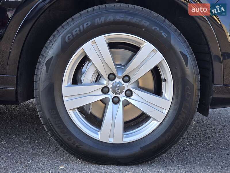 Позашляховик / Кросовер Audi Q7 2016 в Хмельницькому