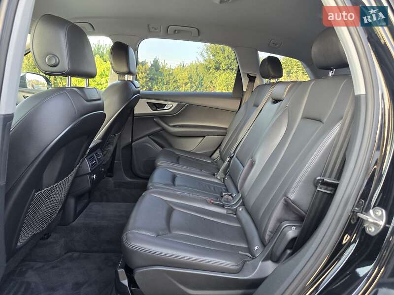 Позашляховик / Кросовер Audi Q7 2016 в Хмельницькому