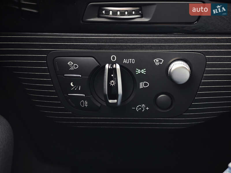 Позашляховик / Кросовер Audi Q7 2016 в Дубні