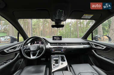 Внедорожник / Кроссовер Audi Q7 2016 в 