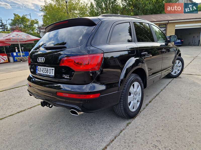 Внедорожник / Кроссовер Audi Q7 2015 в Днепре