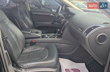 Внедорожник / Кроссовер Audi Q7 2015 в 