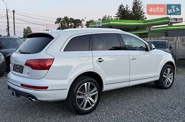 Позашляховик / Кросовер Audi Q7 2015 в 