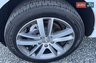 Позашляховик / Кросовер Audi Q7 2015 в 