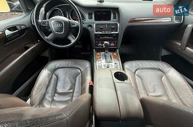 Внедорожник / Кроссовер Audi Q7 2011 в 