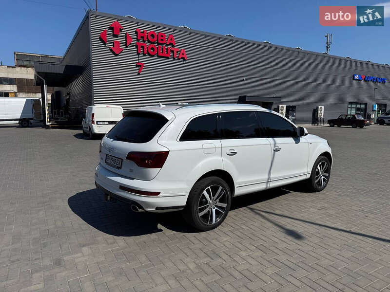 Внедорожник / Кроссовер Audi Q7 2013 в Кременчуге