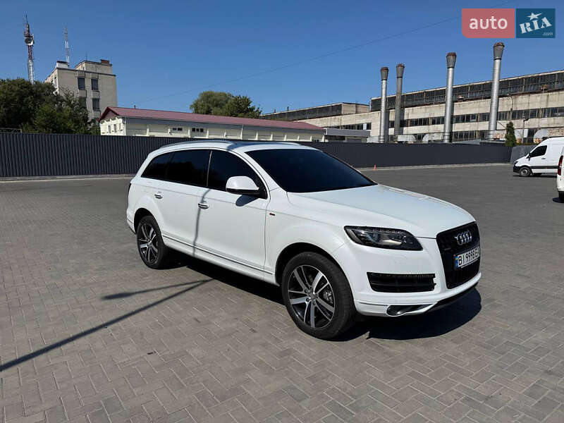 Внедорожник / Кроссовер Audi Q7 2013 в Кременчуге