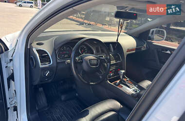 Внедорожник / Кроссовер Audi Q7 2013 в 