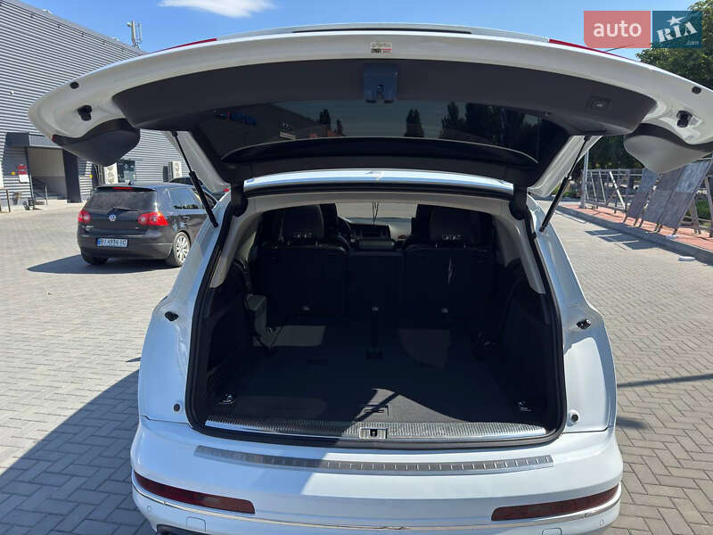 Внедорожник / Кроссовер Audi Q7 2013 в Кременчуге