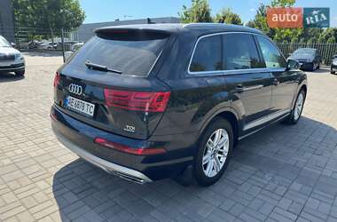 Позашляховик / Кросовер Audi Q7 2016 в 
