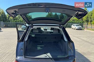 Позашляховик / Кросовер Audi Q7 2016 в 
