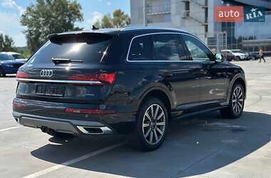 Внедорожник / Кроссовер Audi Q7 2019 в 