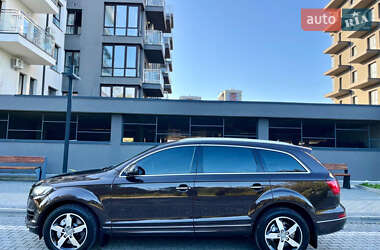 Внедорожник / Кроссовер Audi Q7 2012 в 